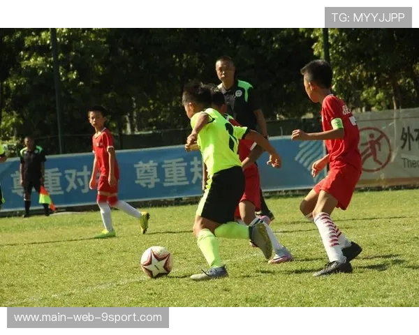 中国足球联赛中体能与技术训练比重更新探索，足球中的体能训练