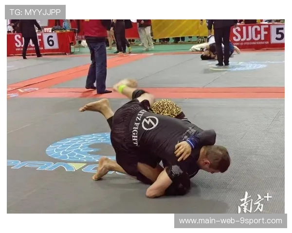 燃爆全场！运动员燃情拼搏，终极一击力压对手！