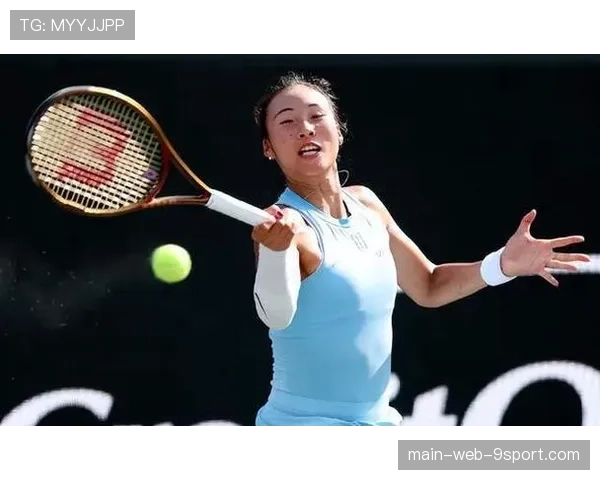 马德里赛次轮：莱巴金娜 2-1 逆转郑钦文（4-6, 6-4, 6-3），中国金花遗憾止步。